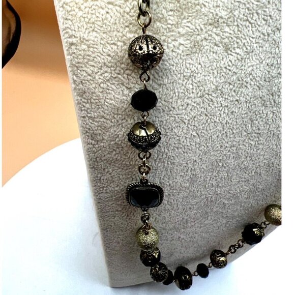 Vintage-Inspired Long Gold & Black Beaded Necklace.  C12 - Picture 8 of 10